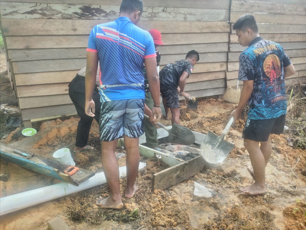 Bukan Kuat Tapi Terlatih, Satgas TMMD Kodim 0910/Malinau Berikan Fasilitas MCK untuk Warga