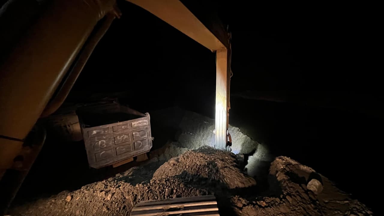 Pengerjaan Jalan hingga Malam Hari, TMMD 125 Kodim 1417/Kendari Kejar Target