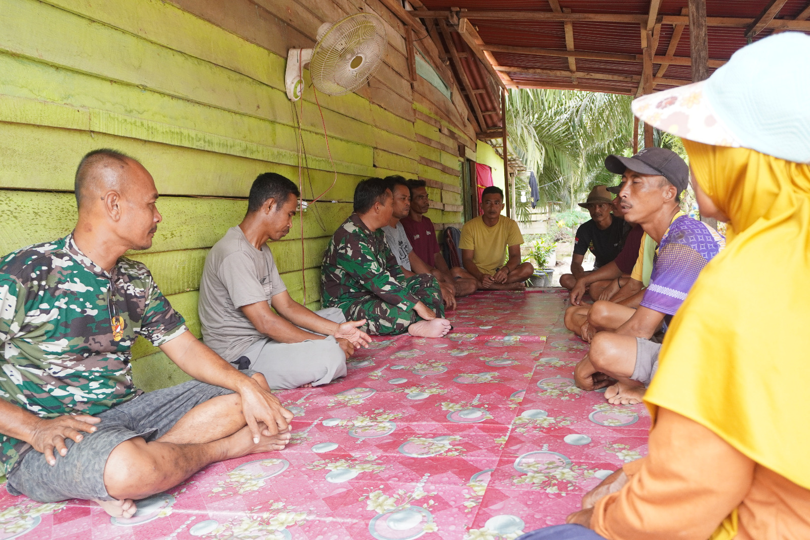 Dan SSK Satgas TMMD 126 Kodim 0401/Muba Imbau Warga Rawat Bangunan Hasil TMMD